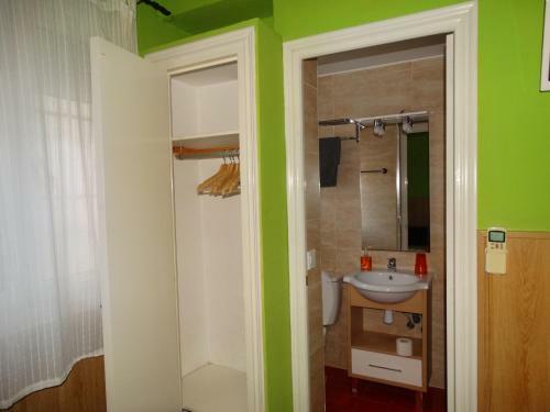 Hostal Pension Plaza
