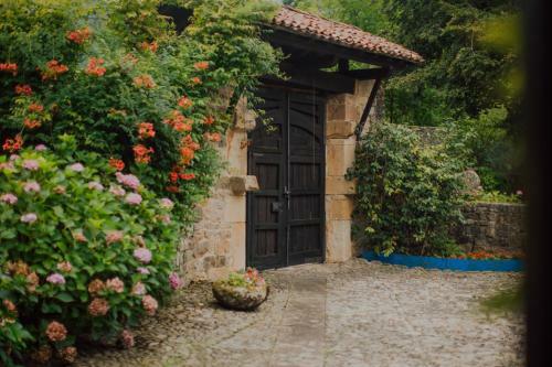 Molino de Renedo A Orillas Del R�o Saja