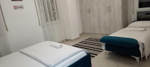 Hostal Guesthouse Bela