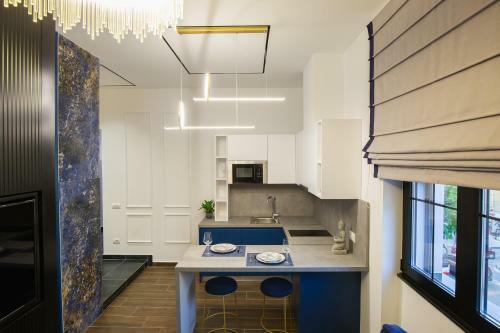 Lit Apartments