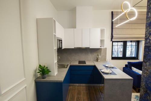 Lit Apartments