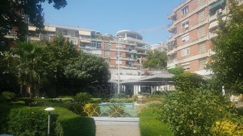 2 Bd Apartment, 2 Min From Skanderbeg Square.!!!.