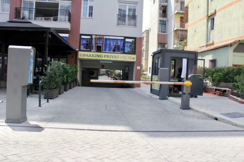 Sukaj Apartments
