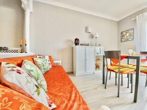 Ocean And Sun Studio Apartment