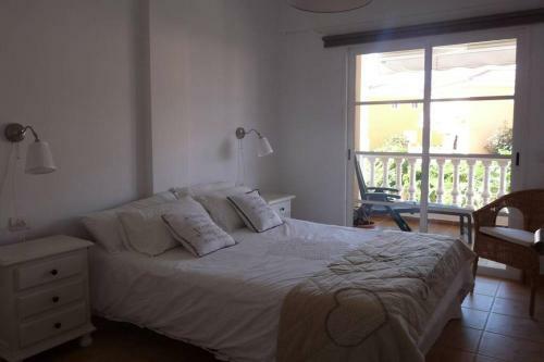 Quiet Apartament With Terrace And Pool