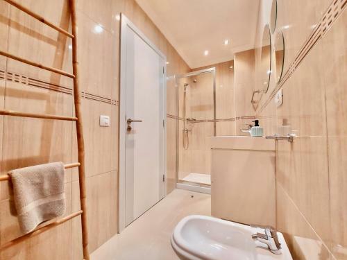 Aromas Suites Apartments