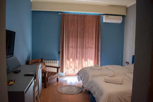 Hotel Tirona