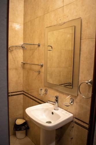 Hotel Tirona