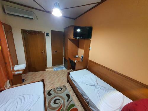 My Rooms Hotel