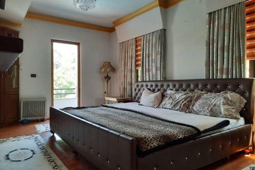 The Resident Villa With Pool