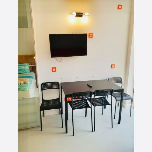 Apartamento Materdei Guesthouse Edificio Palmeras Playa