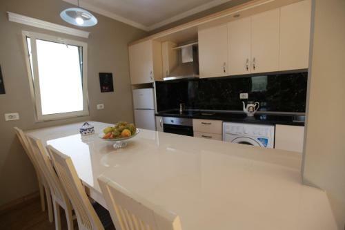 Apartamento Castle Vila Of Tirana