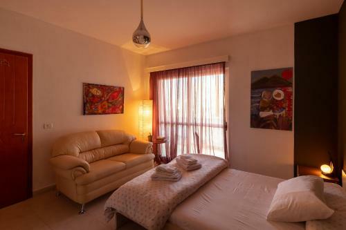 Apartment With Big Balcony