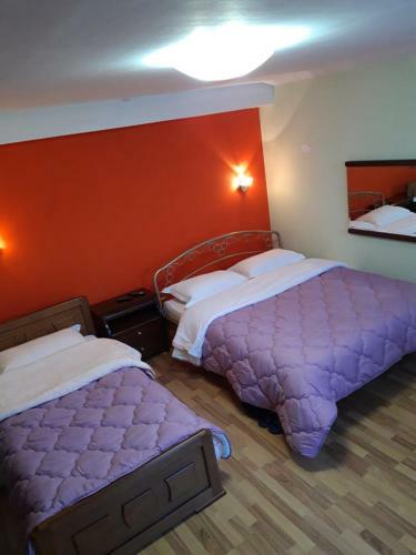 Hostal Teresa Rooms And Villa