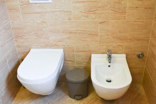 Ish Blloku 1 - Tirana Way Apartments