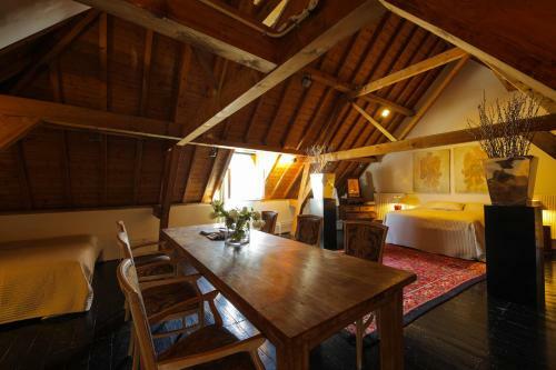 Bed & Breakfast Kasteel Ophemert