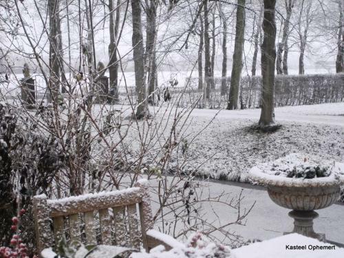 Bed & Breakfast Kasteel Ophemert