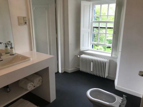 Bed & Breakfast Kasteel Ophemert