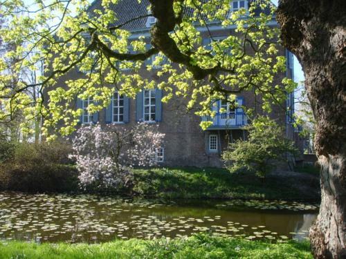 Bed & Breakfast Kasteel Ophemert