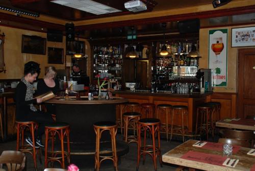 Hotel Caf� Restaurant Abina