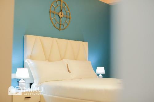 Miku Apartment - Vibrant 1bd Apartment At Olympic Residence