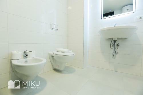 Miku Apartment - Vibrant 1bd Apartment At Olympic Residence