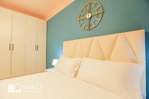 Miku Apartment - Vibrant 1bd Apartment At Olympic Residence