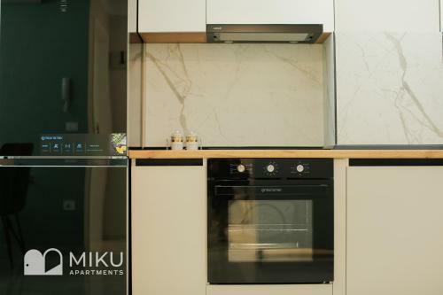 Miku Apartment-elegant 1bd Apartment At Olympic Residence