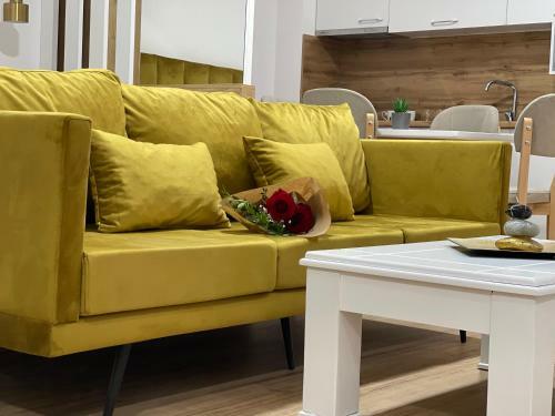 Sweet Home Apartment