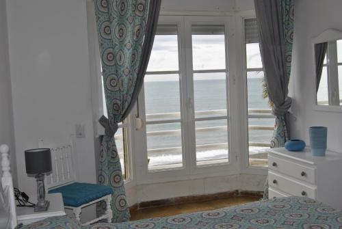 Apartamento Frente Al Mar,primera Linea de Playa
