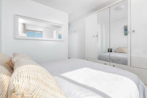 Amazing Sea View Apartment And Relax Area
