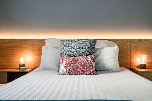 Chic Modern La Condesa Apt In Art Deco Building