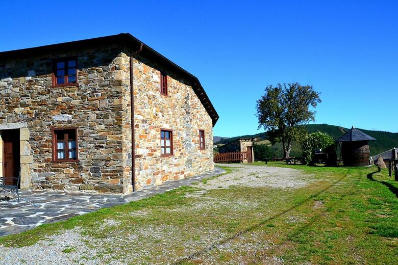 Apartamentos Rurales Ron