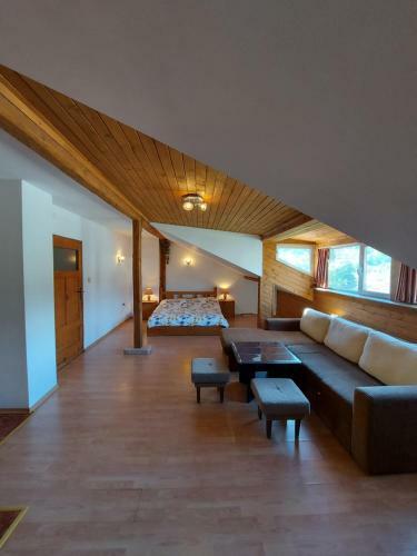 Hostal Vasi Apartments