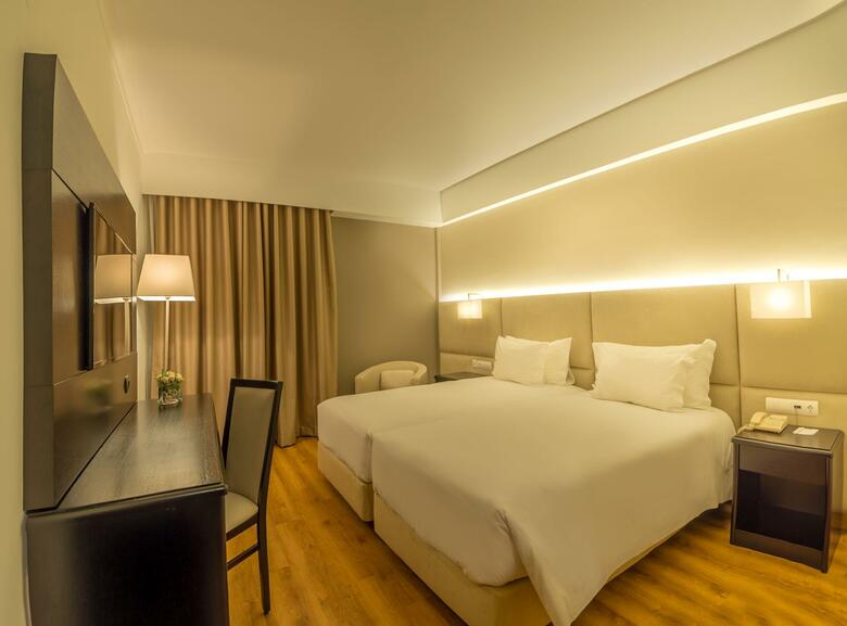 Hotel TRYP Dona Maria