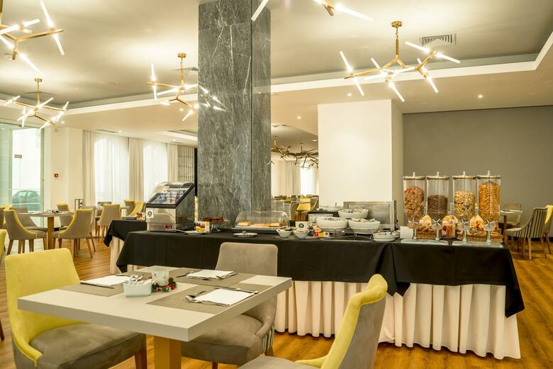 Hotel TRYP Dona Maria
