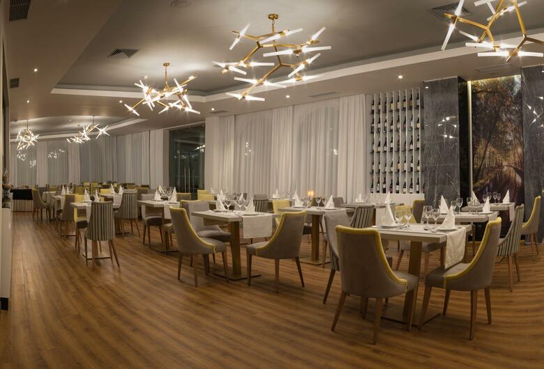 Hotel TRYP Dona Maria
