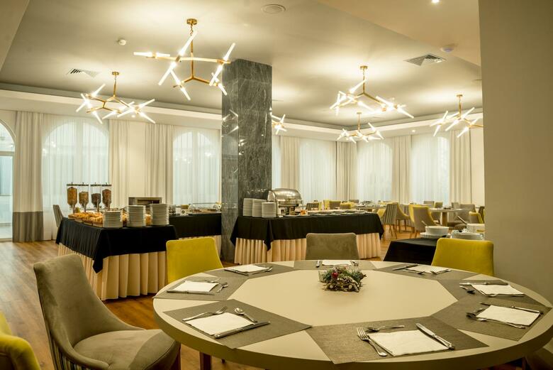 Hotel TRYP Dona Maria