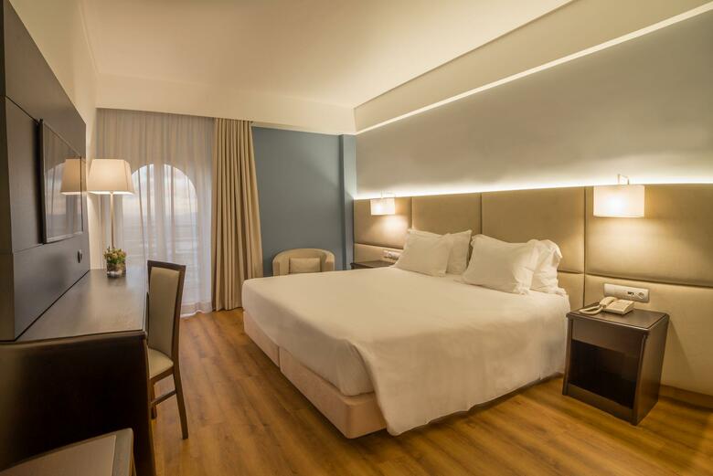 Hotel TRYP Dona Maria