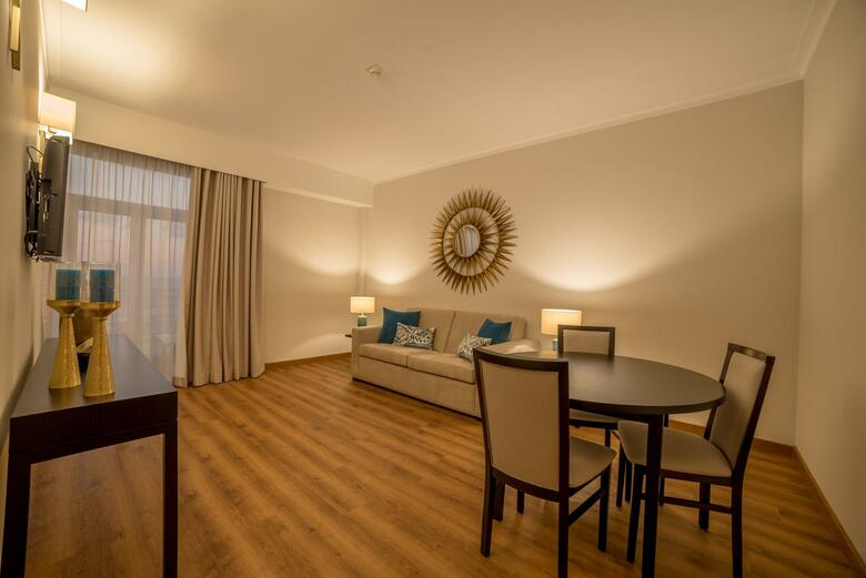 Hotel TRYP Dona Maria
