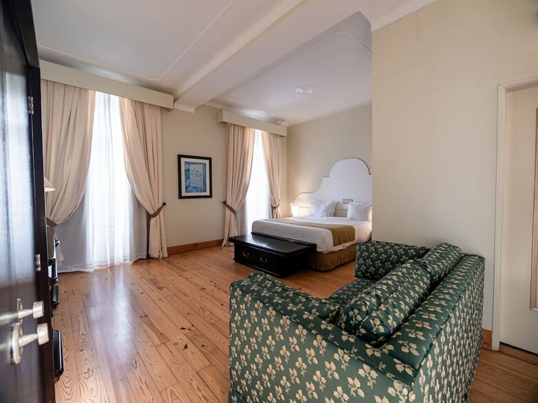 Hotel De Moura
