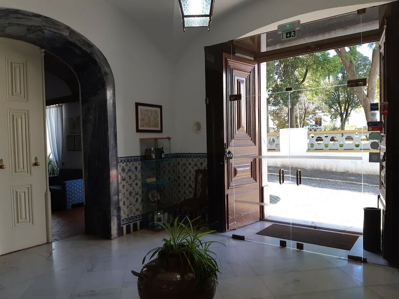 Hotel De Moura