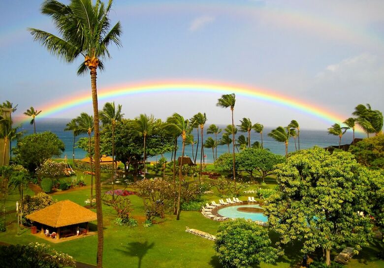 Kaanapali Beach Hotel