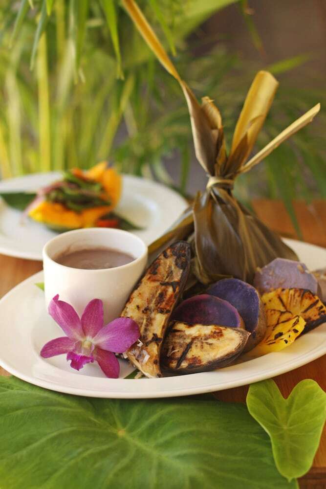 Kaanapali Beach Hotel