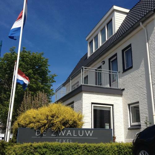 Boutique Hotel De Zwaluw