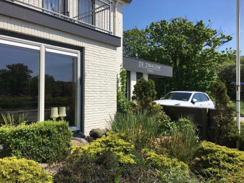 Boutique Hotel De Zwaluw