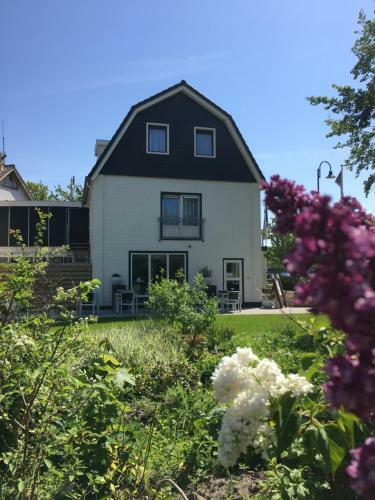 Boutique Hotel De Zwaluw