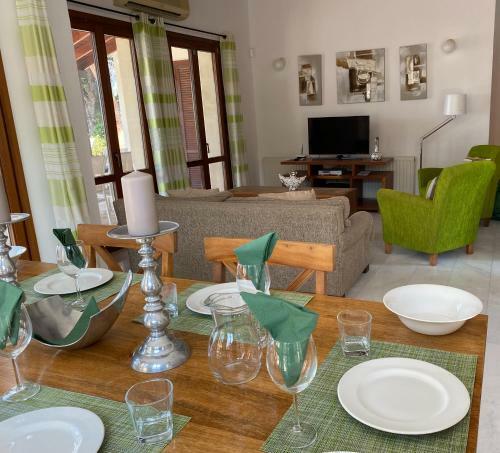 Villa Anemonas With Private Pool, Aphrodite Hills Golf & Spa Resort