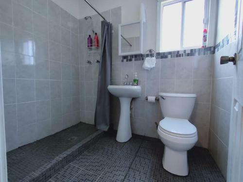 2-bedroom Apartment Centrally Located, Near Us Consulate