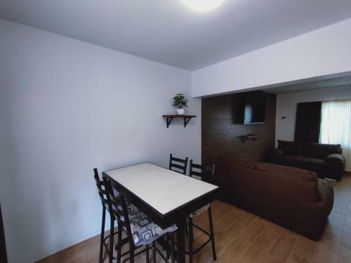 2-bedroom Apartment Centrally Located, Near Us Consulate
